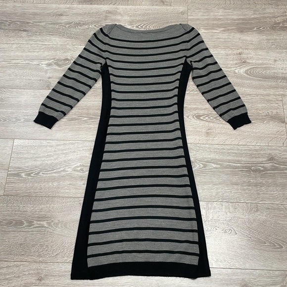 Ann Taylor Sweater Dress Wool Blend 3/4 Length Sleeve Gray Black Striped S - Picture 16 of 16